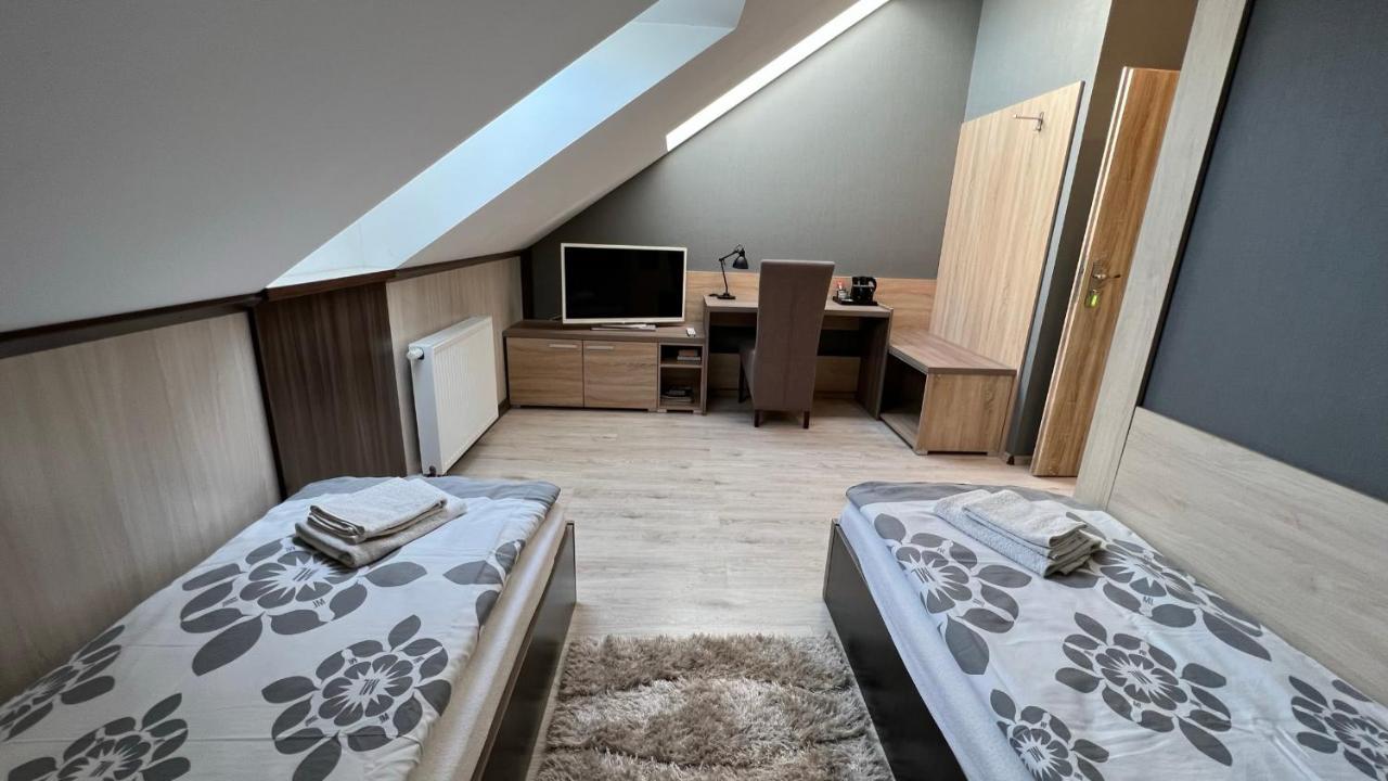 Fitnessfun Bed and Breakfast Krzyż Exteriör bild